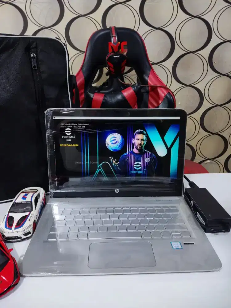 HP Envy 13 Superslim Layar QHD+ Core i7 SSD Siap Pakai