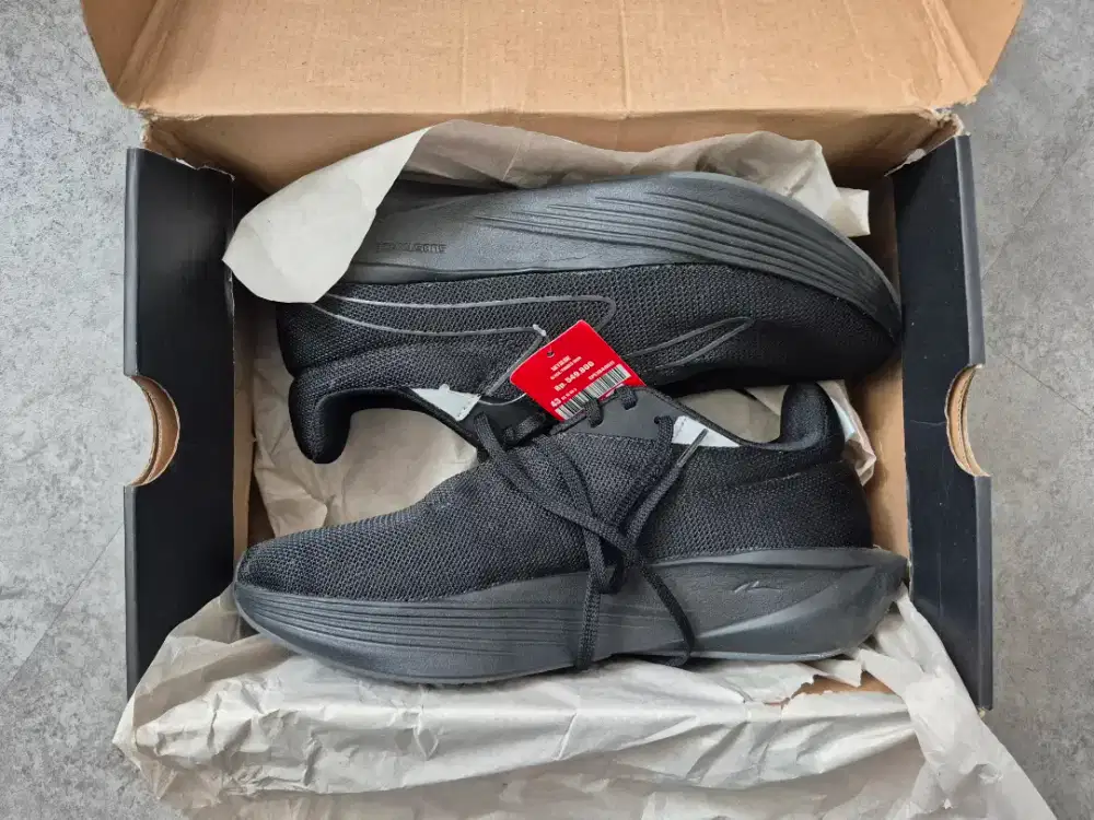 Sepatu Lari Specs Running Shoes