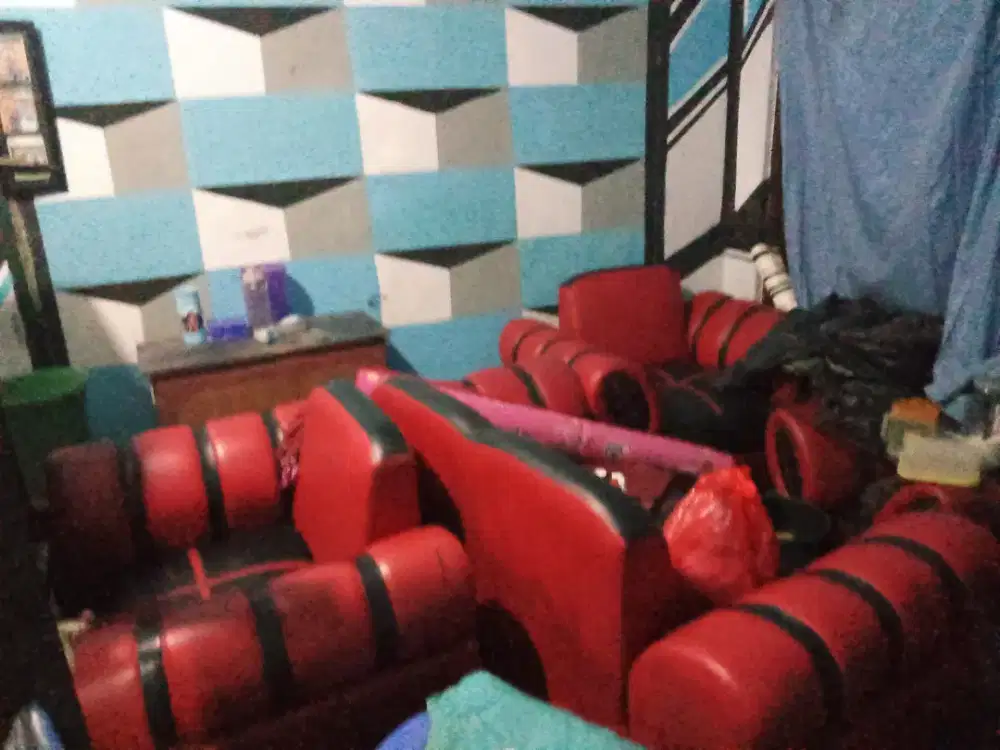 Jual sopa kondisi 90% minat cek lokasi