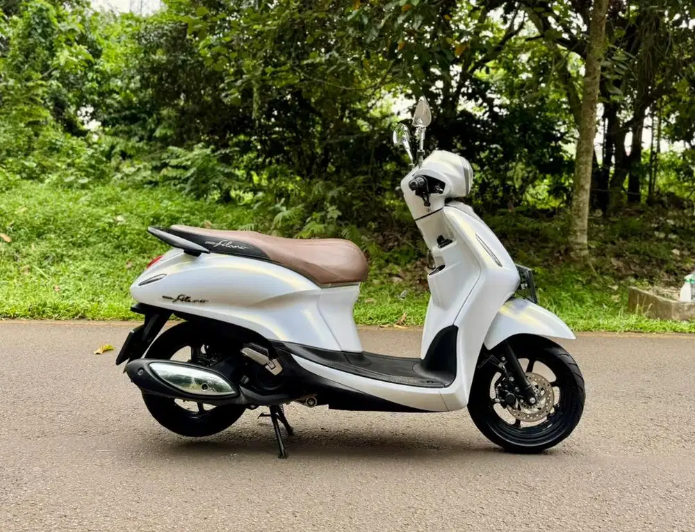 Yamaha Grand Filano 125 Lux Keyless MULUSSS Pajak Hidup Panjang
