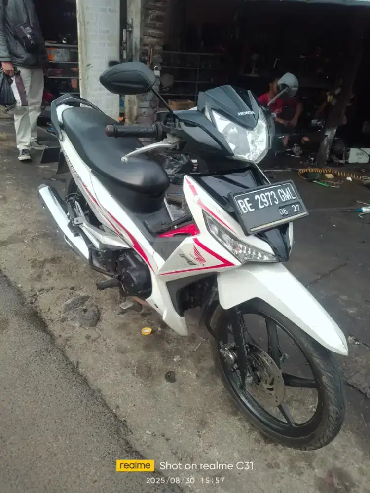 Jual supra x pajak hidup plat lam teng