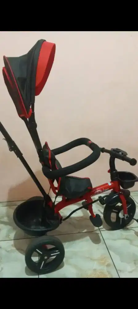 Dijual stoller sepeda anak roda tiga