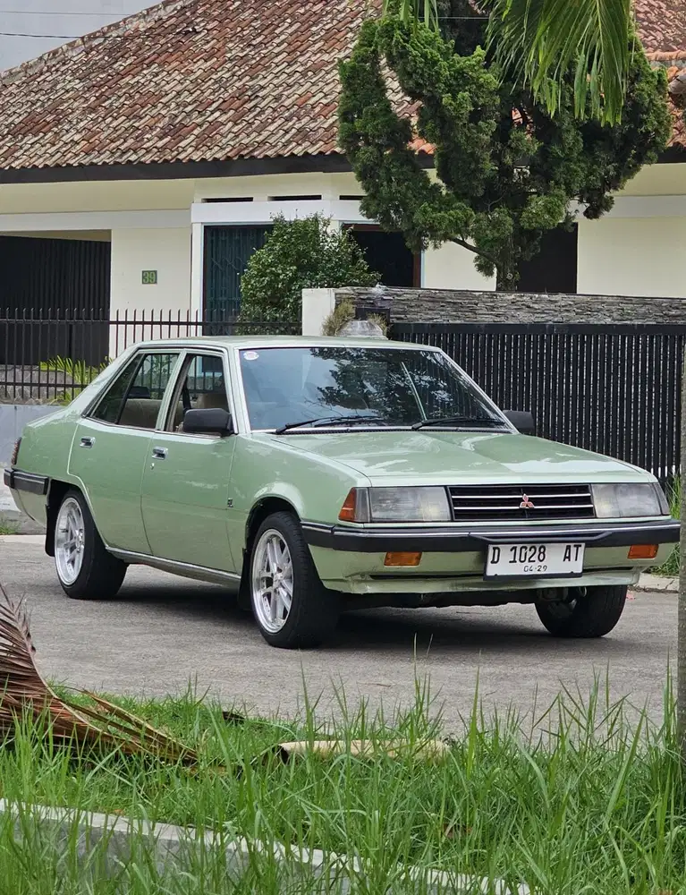 Mitsubishi Galant 1982 Bensin