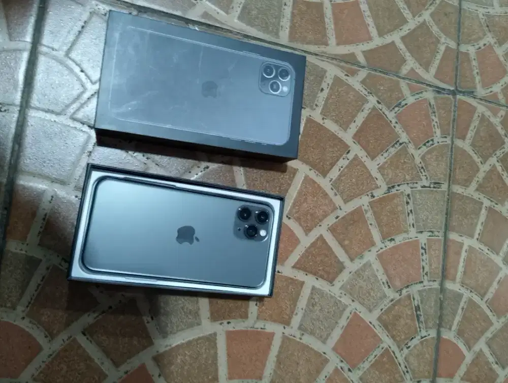 Iphone 11 pro max 256gb terbitlah baru