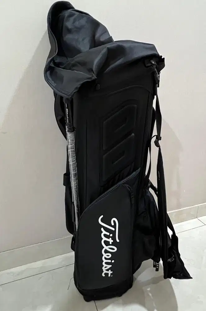 TAS GOLF TITLEIST