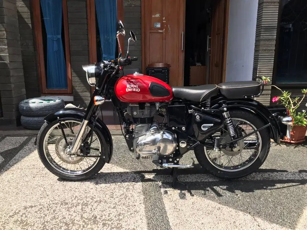 Royal Enfield Classic 350 Redditch Red 2019 (barang baru stok lama)