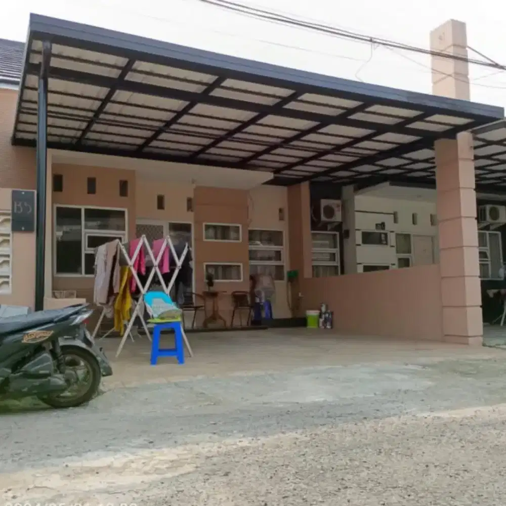 Pasang kanopi baja ringan