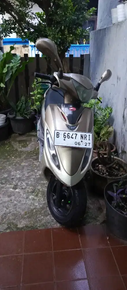 Kymco SR Digital Gold