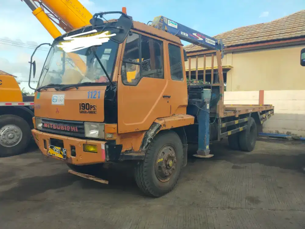 Truk crane 5ton Mitsubishi Fuso engkel th 1991