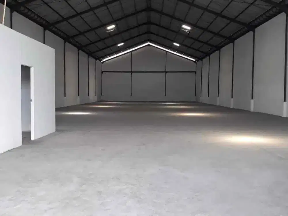 Disewakan Gudang mutiara tambak langon (margomulyo) siap pakai