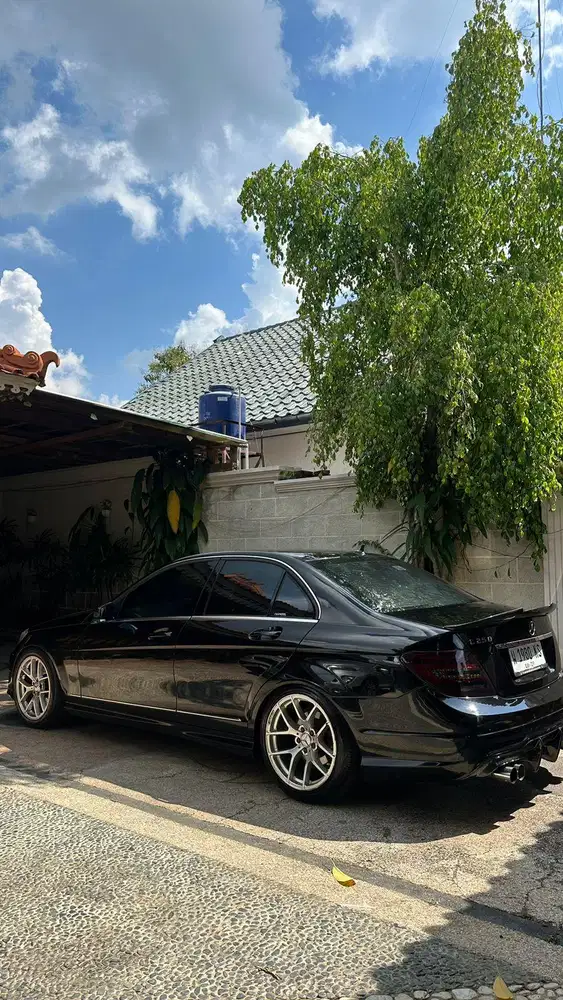 Mercedes-Benz C250 2012 Bensin