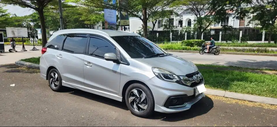 Honda Mobilio RS M.T 1.5 Silver