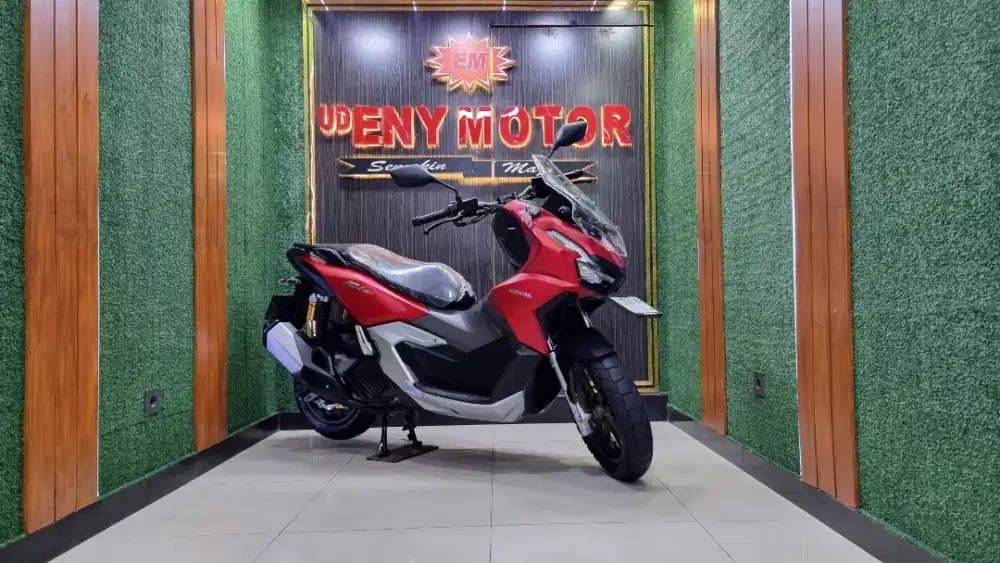 UD ENY MOTOR - Honda ADV 160 ABS thn 2024