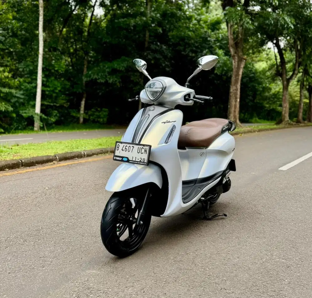 Yamaha Grand Filano 125 Lux Keyless MULUSSS Pajak Hidup Panjang