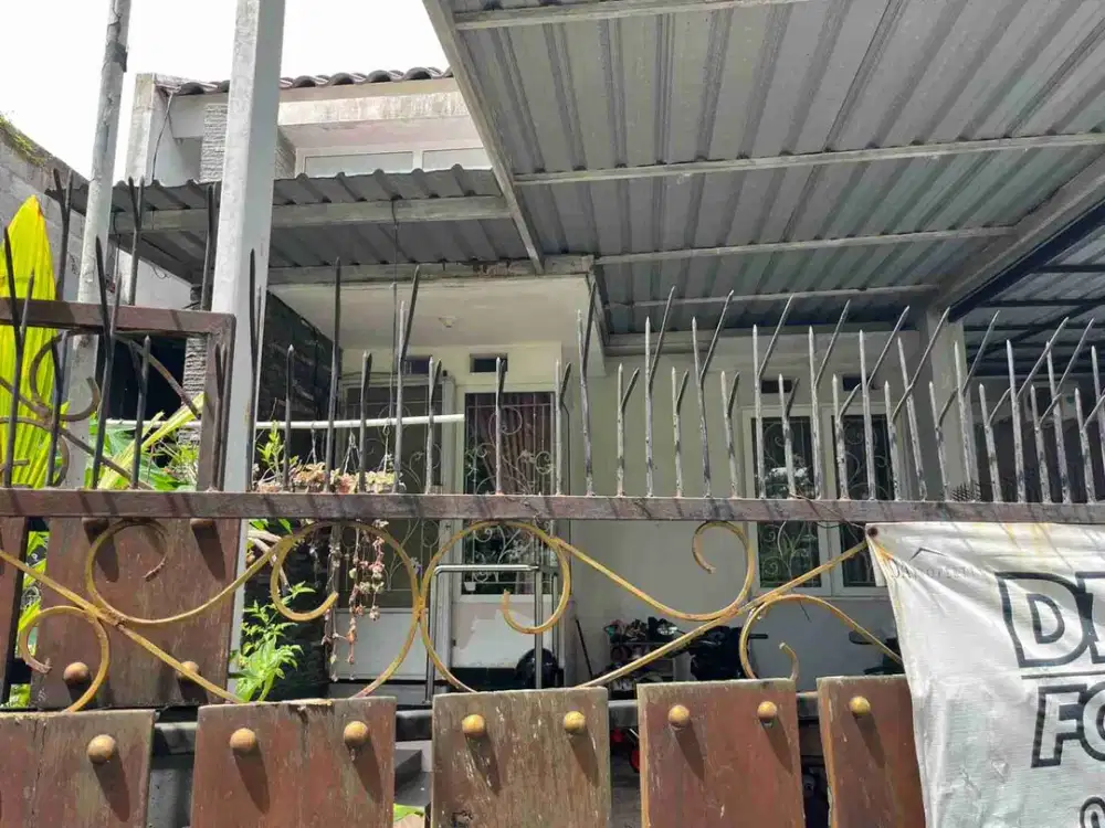 Rumah 2 Lantai HOOK Lingkungan Perumahan di Tengah Kota Ungaran