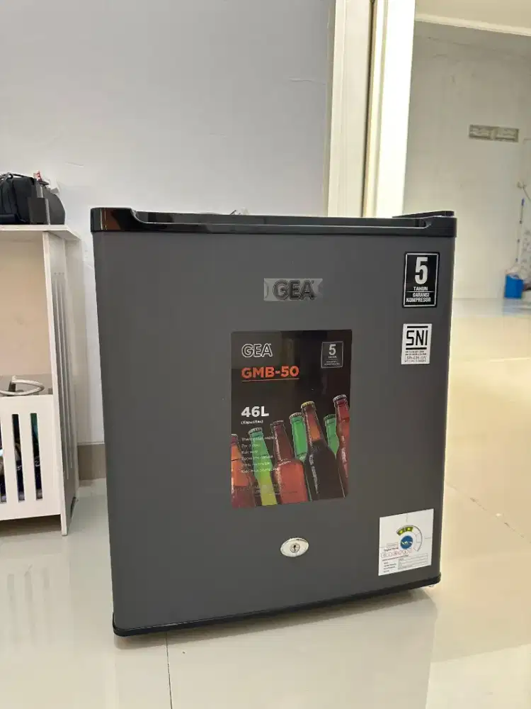 Kulkas Mini Merk GEA masih Garansi