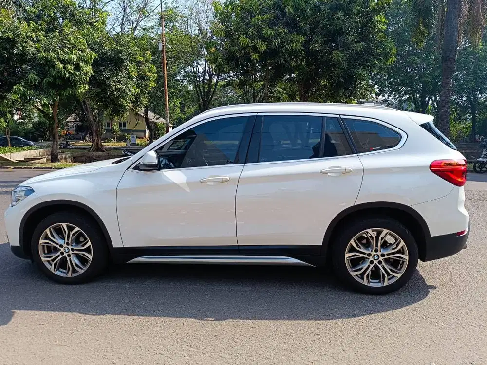 2020 BMW X1 1.5 sDrive18i xLine SUV KM 15.600 - Record Like NEW