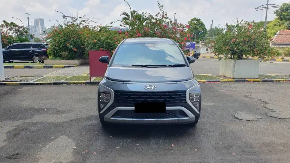 Hyundai Stargazer Prime 1.5 4x2 AT Abu 2023 NIK 2022 Like New Record