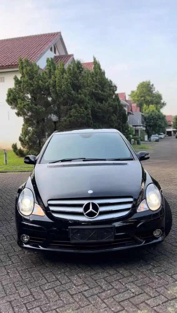 Mercedes Benz R280L