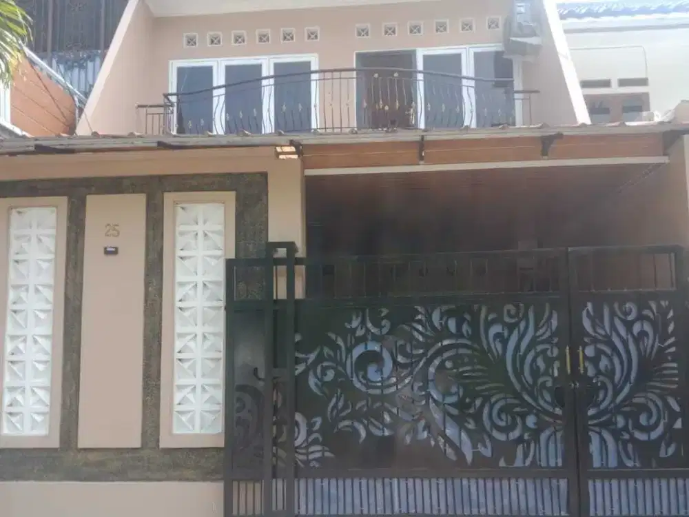 Dijual rumah 2 1/4 lantai siap huni di perumahan taman pulo indah  jak
