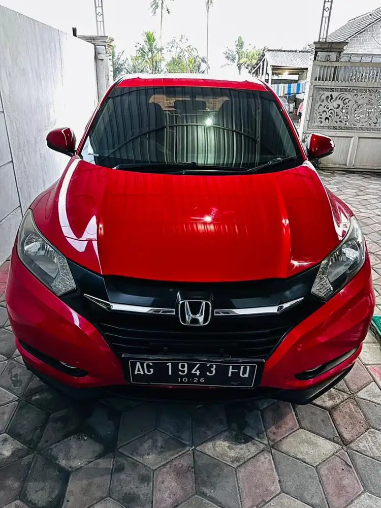 Hrv merah 2016 E cvt automatic H-rv metic hr v matic