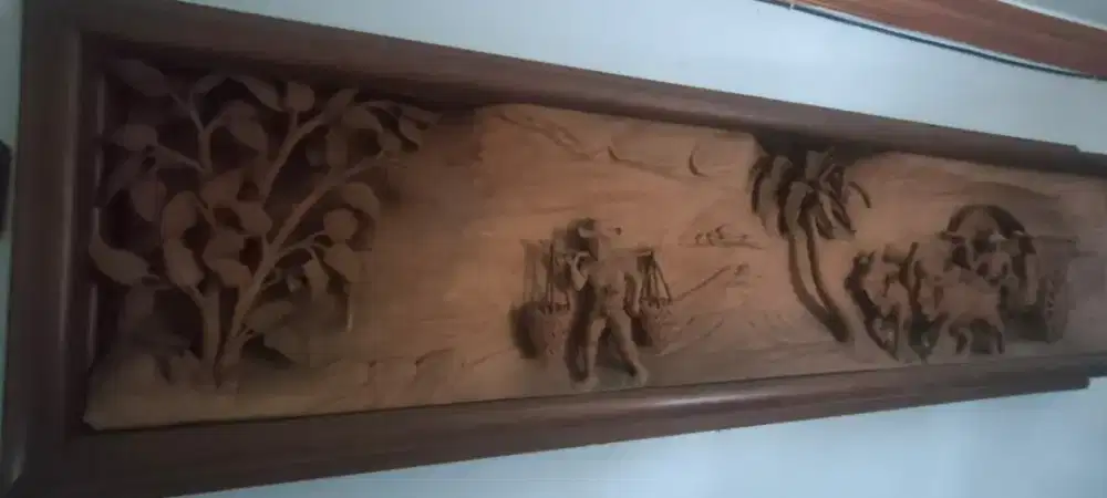 Hiasan dinding ukiran kayu antik jati