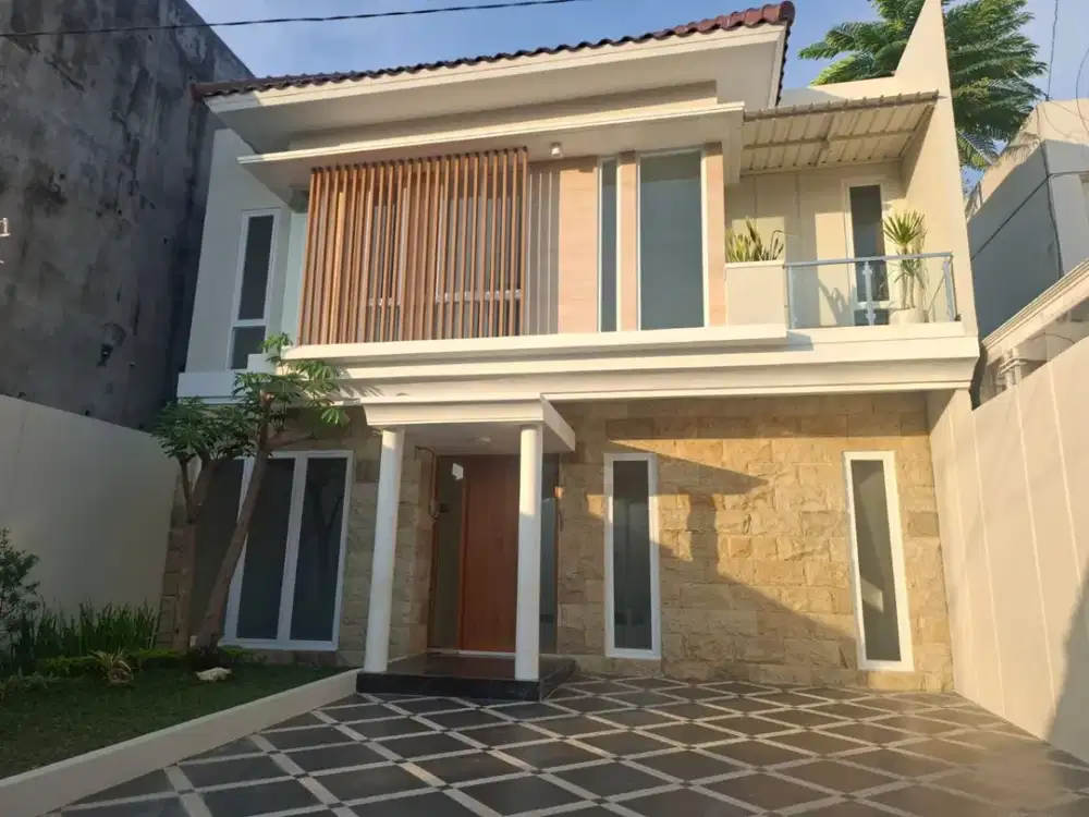 Rumah Di Jogja Rumah 2 Lantai dekat Jalan Palagan, Sleman City Hall, Terminal Jombor, Jalan Gito-gati