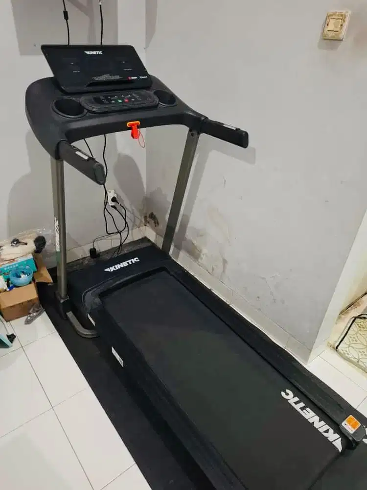 Treadmill Alat Kesehatan