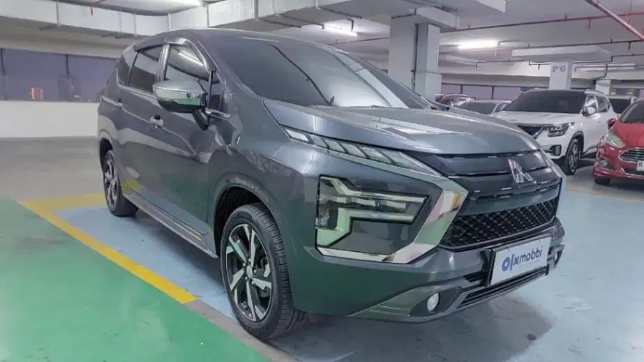 TDP 13JT Mitsubishi Xpander 1.5 Ultimate Bensin-AT 2022 Hitam