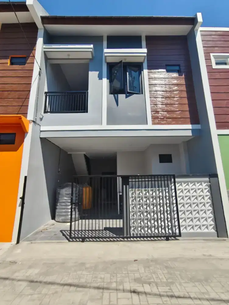 Selangkah PETRA‼️ Rumah Kost Cantik Siwalankerto Surabaya