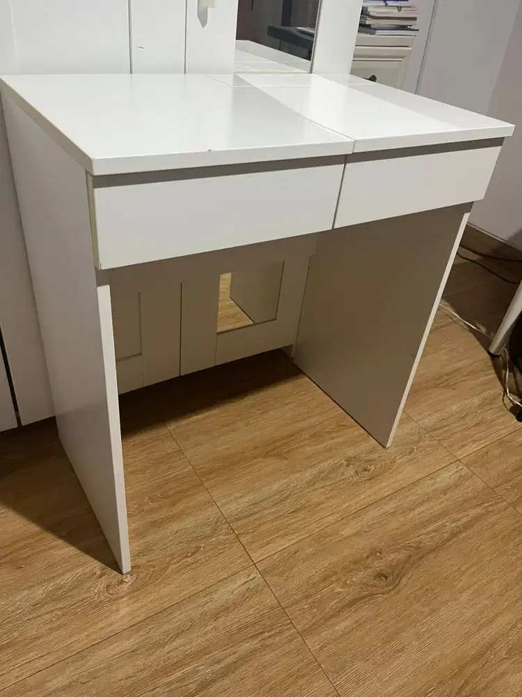 Meja Rias Brimnes IKEA