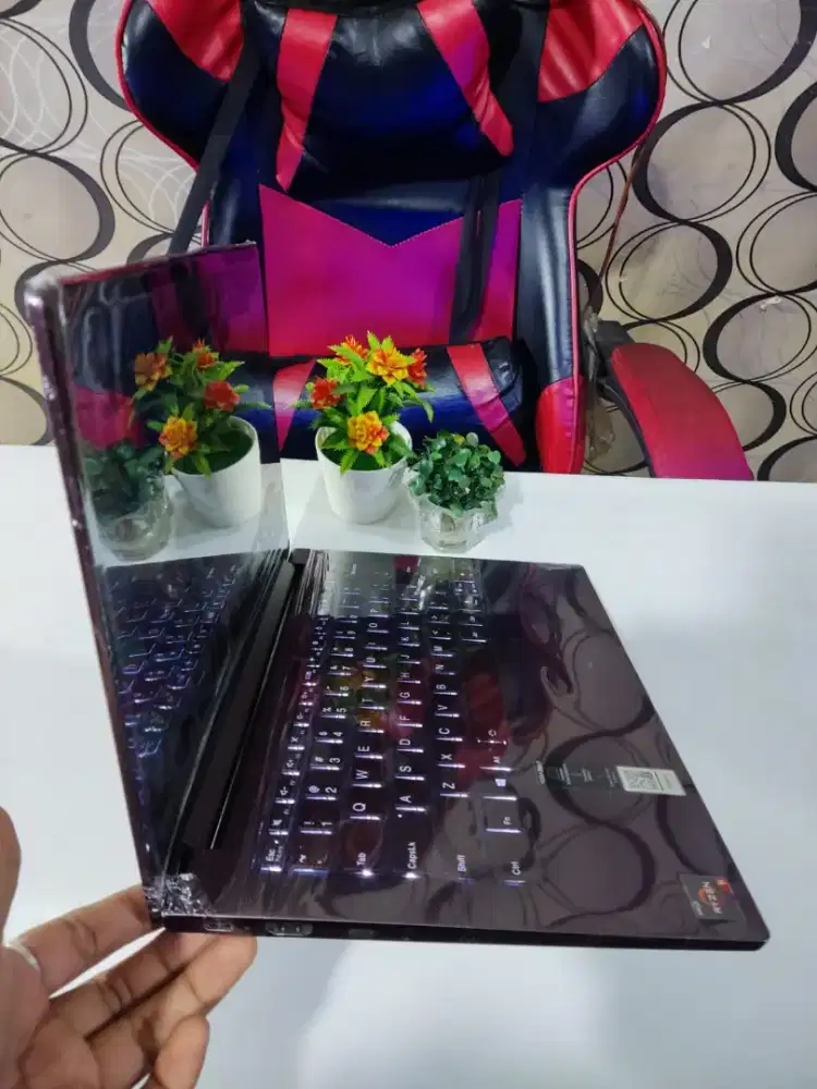 Laptop Lenovo yoga slim 7 OLED ryzen 5