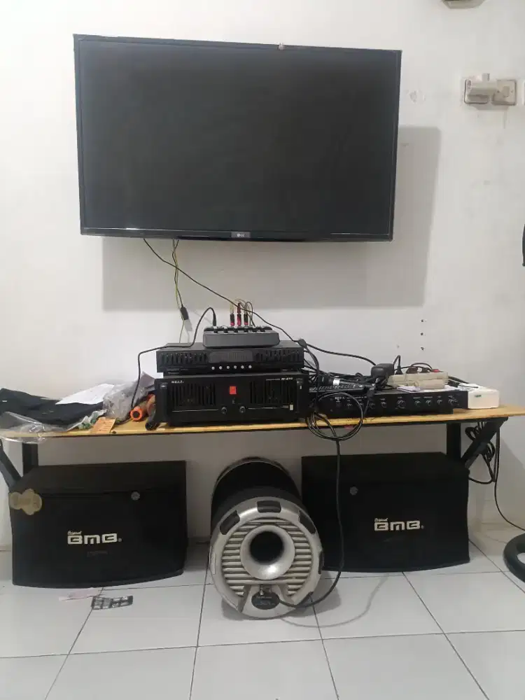 Jual TV 37 + Sound system karaoke