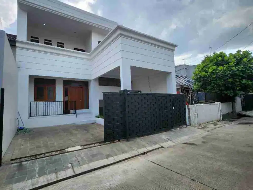 RUMAH BARU PLUS ROOFTOP DALAM KOMPLEK BINTARO JAKARTA SELATAN
