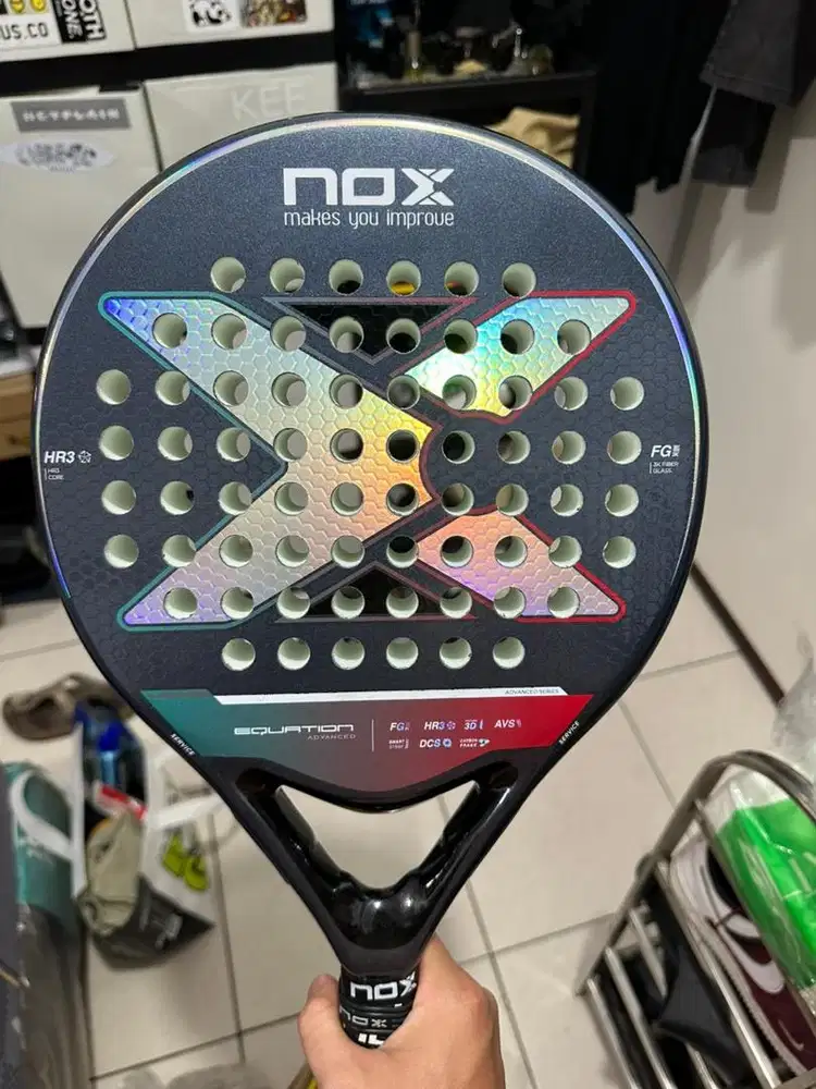 Reket padel Nox equation light advanced