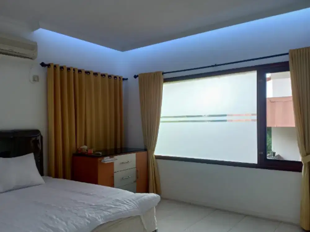 Jual murah apartemen 3-BR Galleria Court Condominium Mampang Buncit