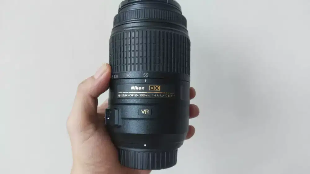 Lensa tele nikon afs 55-300 VR full set