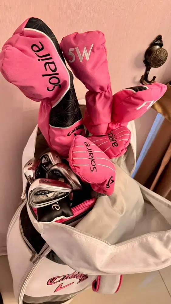 DIJUAL LADIES CALLAWAY SOLAIRE GOLF SET LIKE NEW