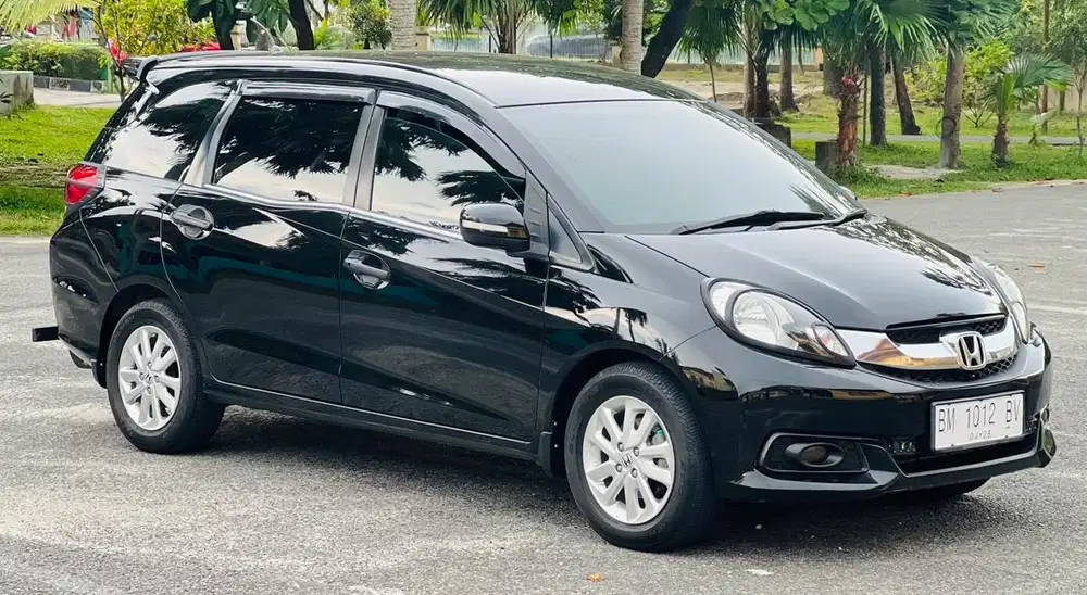 Di Jual Cepat Mobilio E 1,5 MT 2015 Tangan Pertama Cantik x