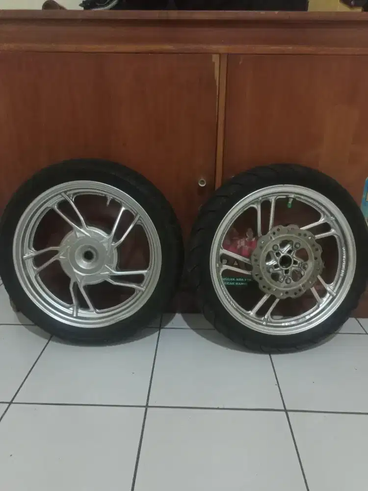 Velg Vario LED new+ban Maxis diamond 800 nego
