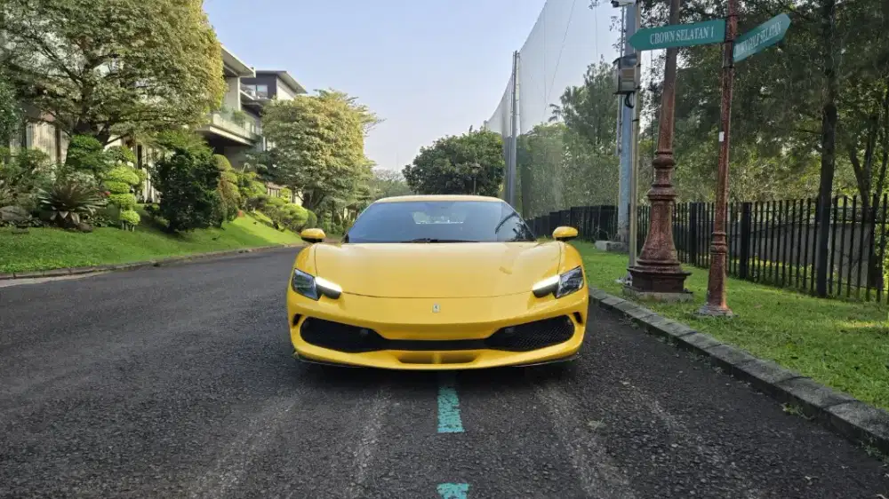 Ferrari 296 GTB 2025