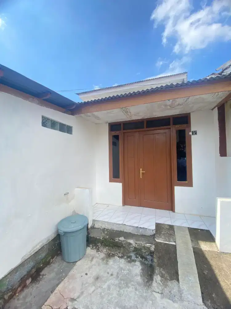 Rumah di jual di perkampungan