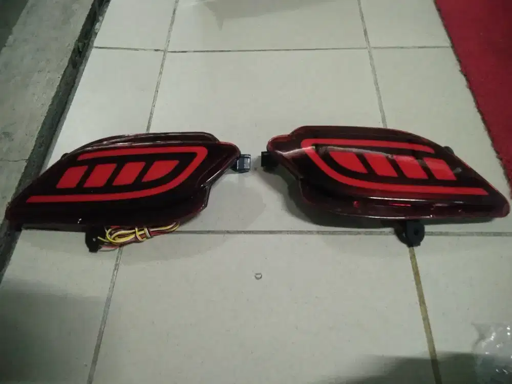 led bemper belakang Yaris 2018 sampai 2023 SM pasang dtmpt anda