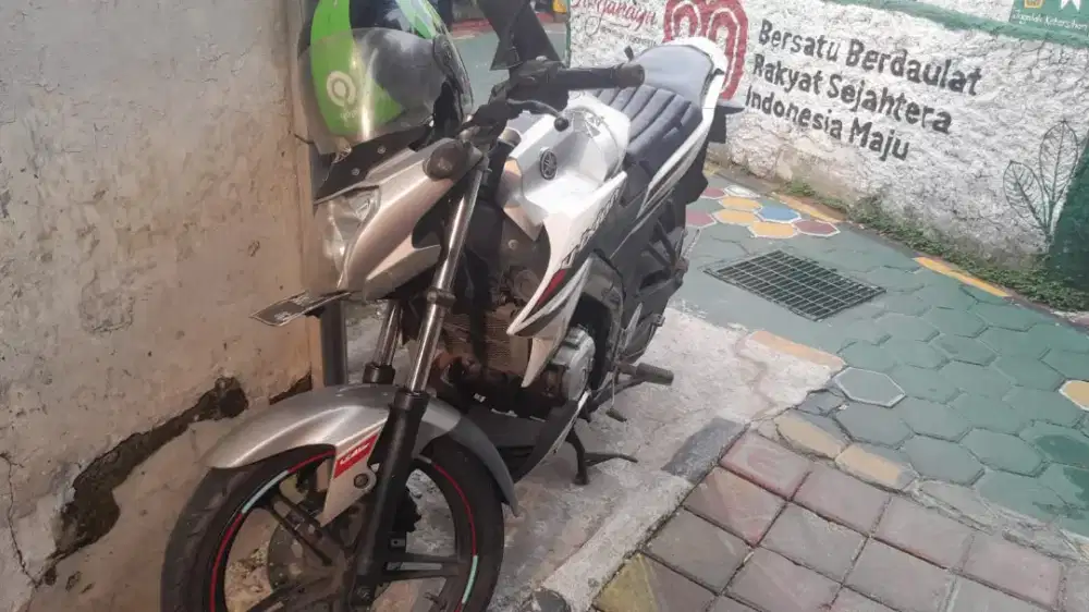 Motor vixion New