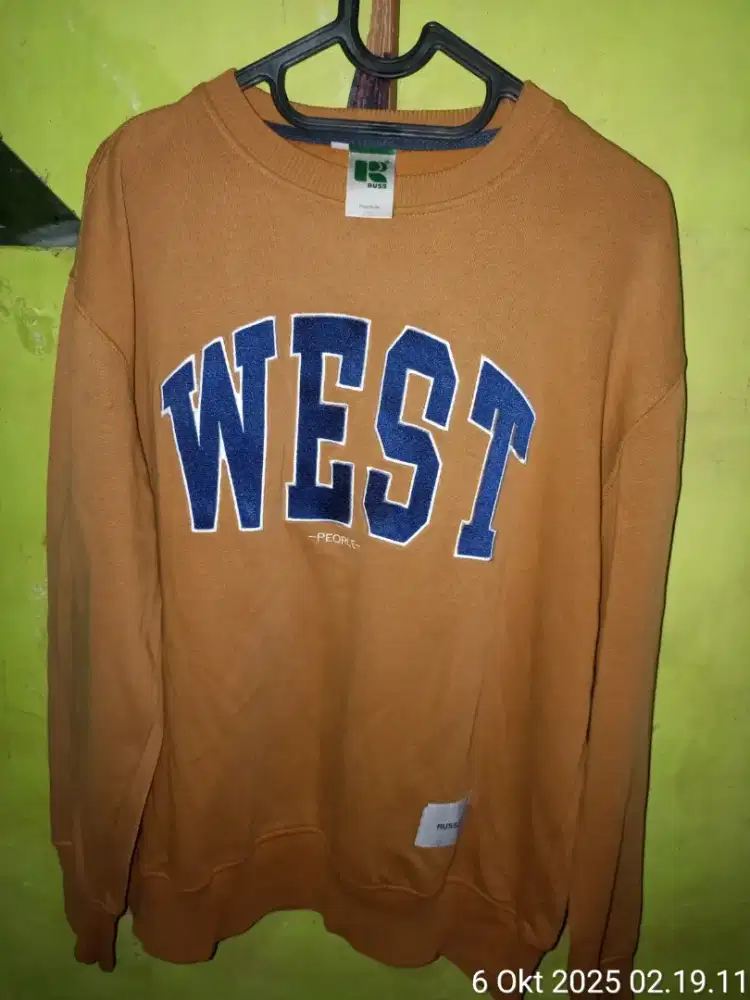 Di jual cepat switer russ ori