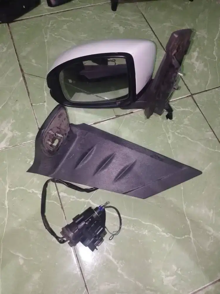 Spion mobil Brio kiri
