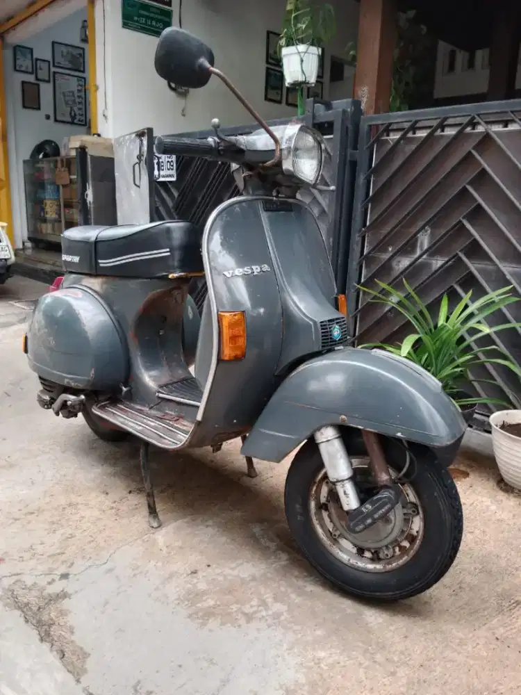Vespa PX 82 STEEL GREY