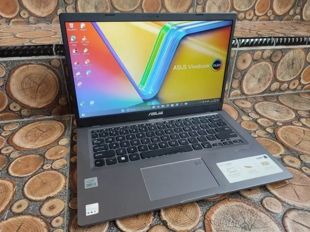 Asus like new core i3 gen 10 ram 8gb ssd 256gb full fitur FHD BL FP ok
