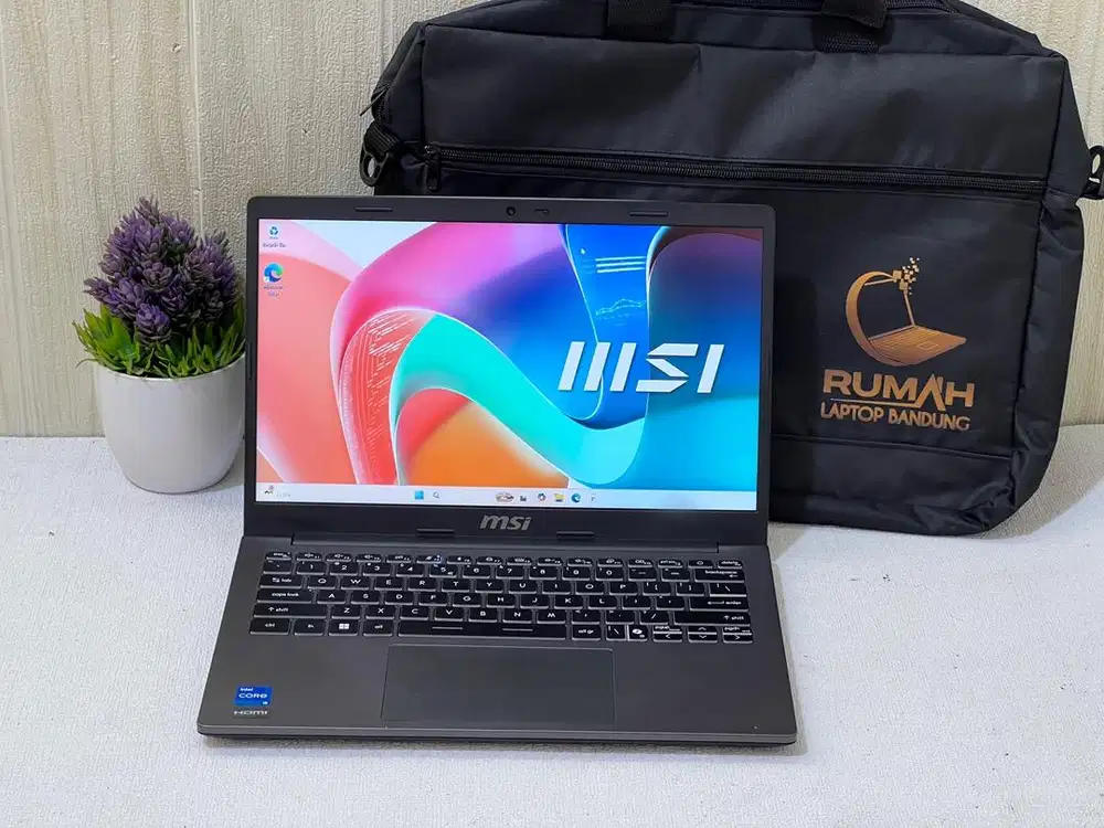 MSI Modern 13 i5-1335U RAM 8 SSD 512 13,3 FHD IPS Like New Garansi On