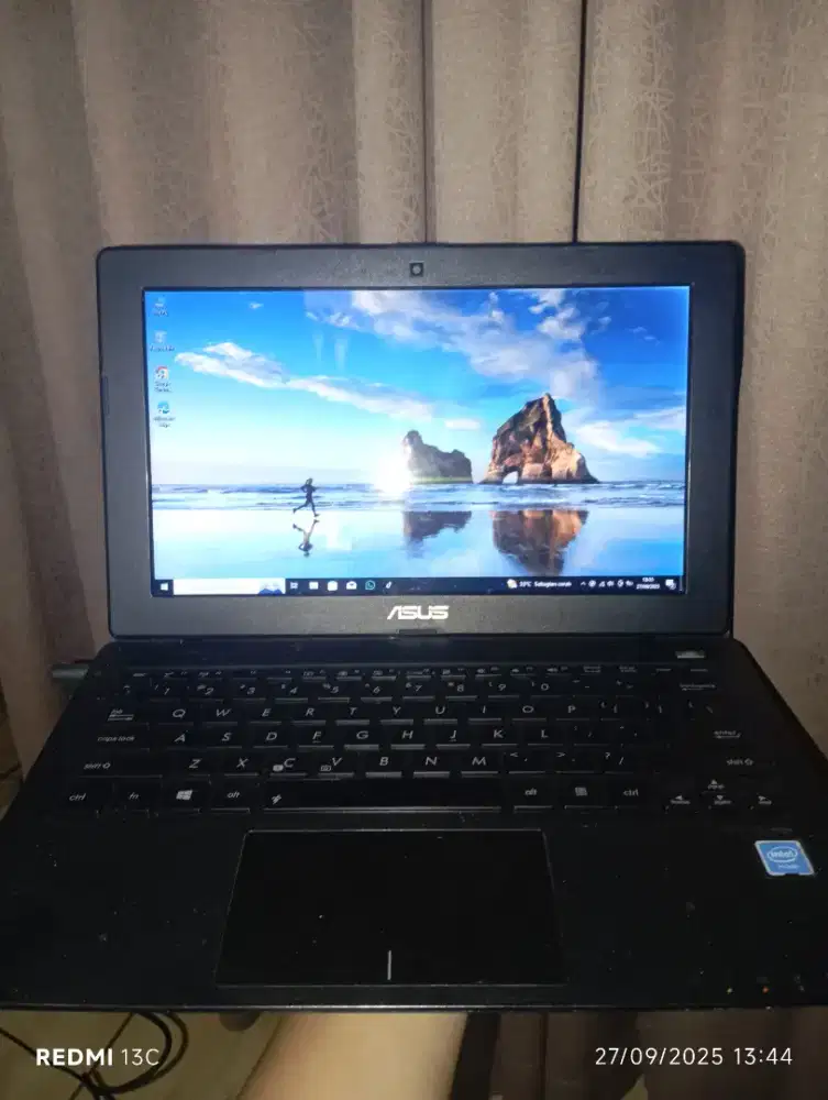 Asus X200MA siap pakai sudah upgrade ke ssd